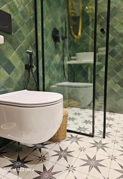 Novi'S Luxury Apartment 2 Gjirokaster Ngoại thất bức ảnh